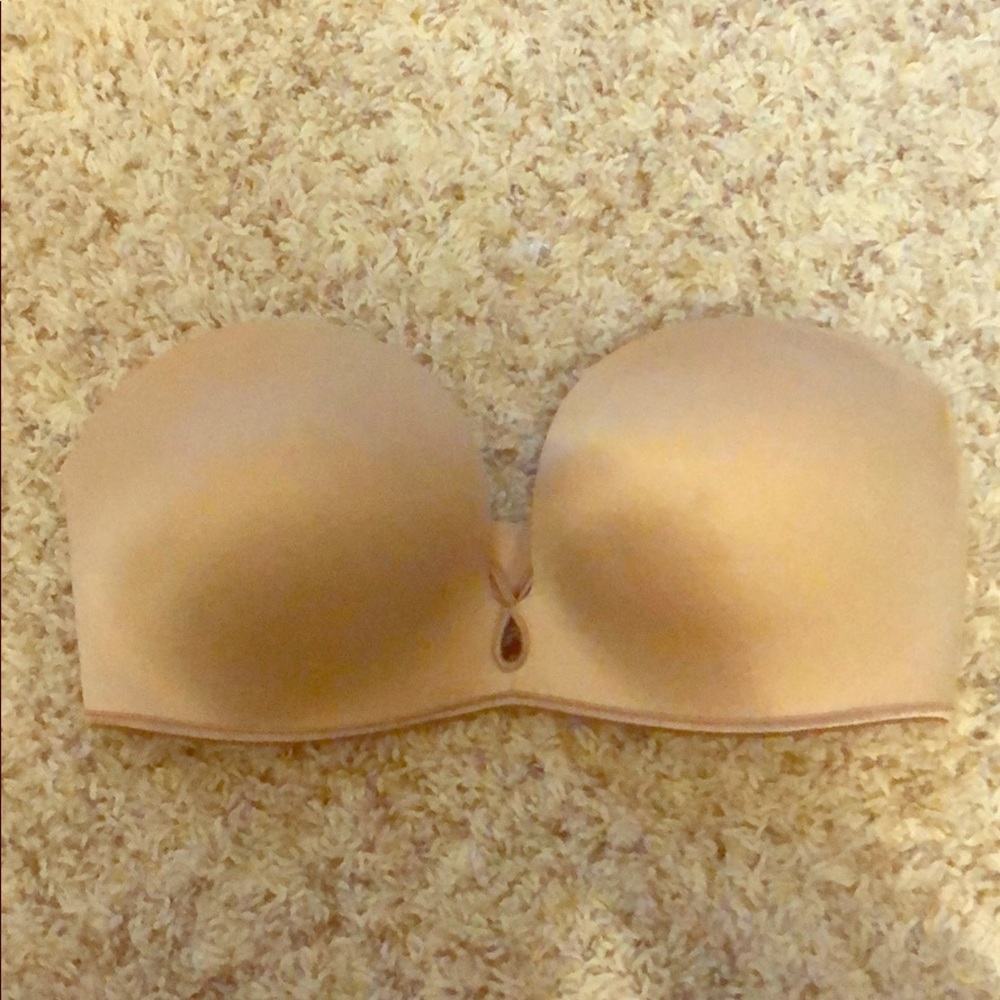 Victoria’s Secret strapless push up bra